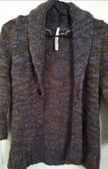 Cardigan - Picture 3 of 3